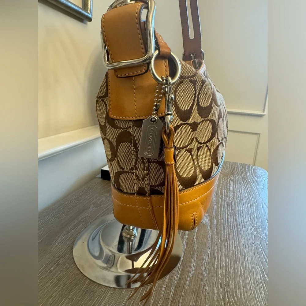 Coach Brown and Tan Shoulder Bag - Picture 9 of 13